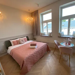 Royal Rose - Old Town Apartament